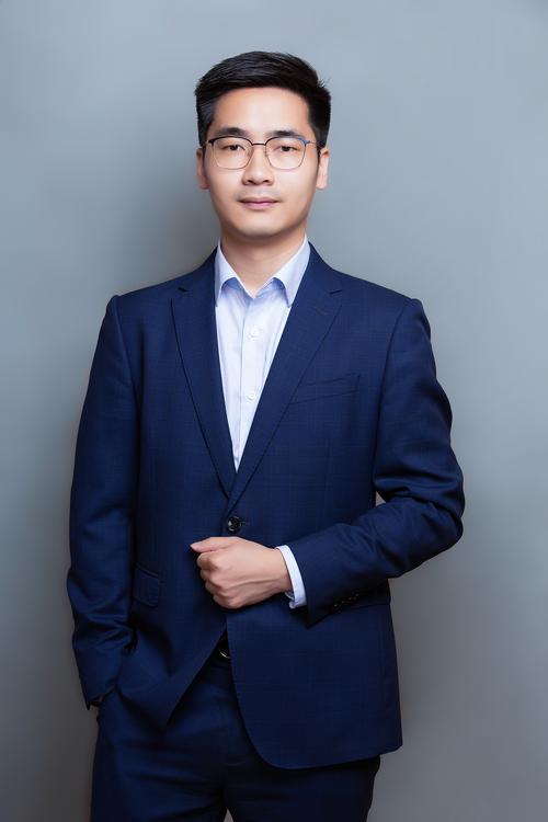罗金华 灯光与音效负责人